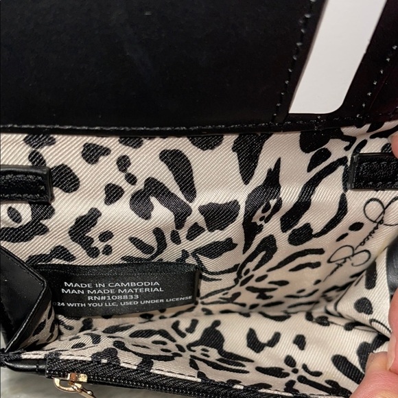 Jessica Simpson Black Crossbody Bag Sleek Minimalist Design - Picture 7 of 9